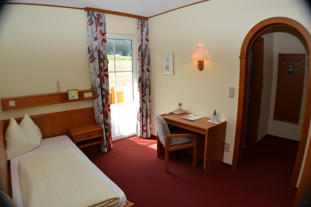 Gasthof-Pension Nordwald Harbach  Quarto foto